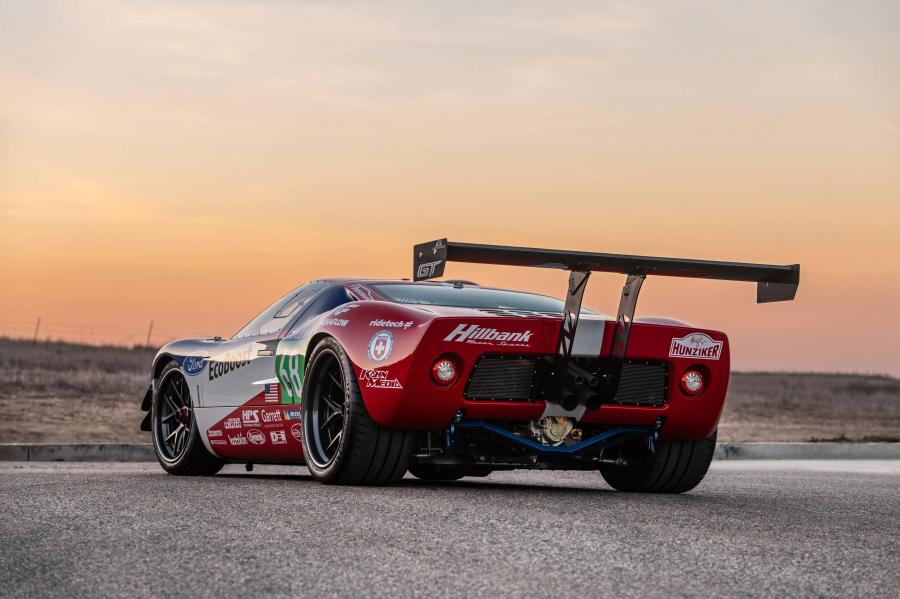  Ford GT40 Future by Superformance 2018 года  (фото 7 из 42)